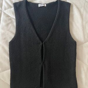 Rumored Prince Street Top | Black